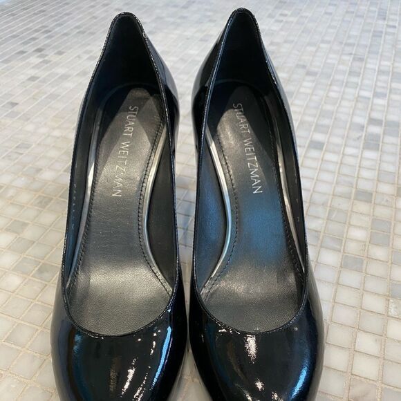 Like New Stuart Weitzman black patent heels - Picture 2 of 9